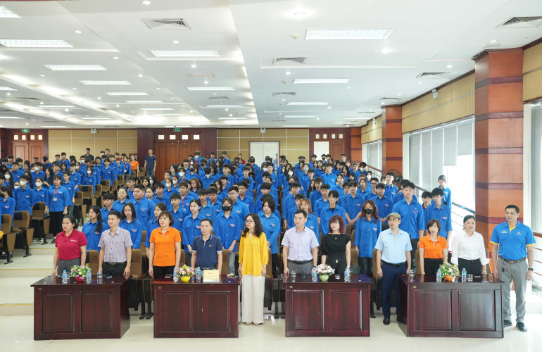VTV College: Kỷ niệm 93 năm ngày thành lập Đoàn TNCS Hồ Chí Minh và kết nạp đoàn viên mới