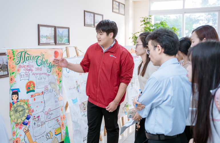 VTV College: Cuộc thi báo tường kỷ niệm 43 năm ngày Nhà giáo Việt Nam