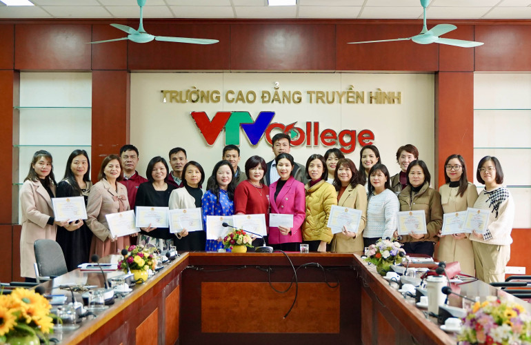 Công đoàn VTV College: Trao khen thưởng cho các cá nhân và tập thể có thành tích xuất sắc năm 2024